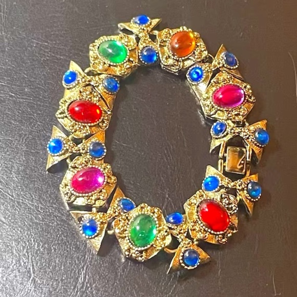 70s MOGHUL Gripoix Glow Etruscan Egyptian Bracelet Vintage Runway - Picture 1 of 5